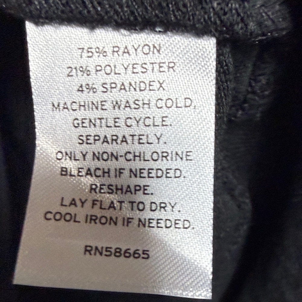 Abound Elegant Black Crew Neck Sweater - Picture 3 of 7